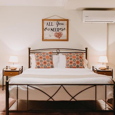 Best House, Central Aprtm., Agiou Nikolaou, Patra Екстериор снимка